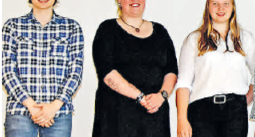 Der Förderverein der BBS Ammerland zeichnet fünf Schüler für verschiedene Leistungen aus.