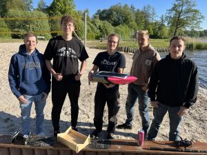 Sonnige Premiere für das Solarboot-Projekt der BS-EEG-3A