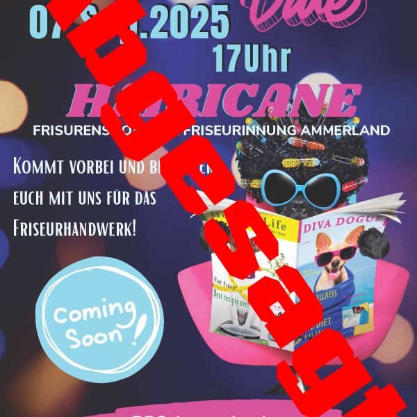 Motivierte Azubis frisieren auf der Bühne